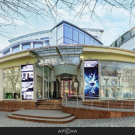 Arena Hotel Khmelʼnytsʼkyy Екстериор снимка