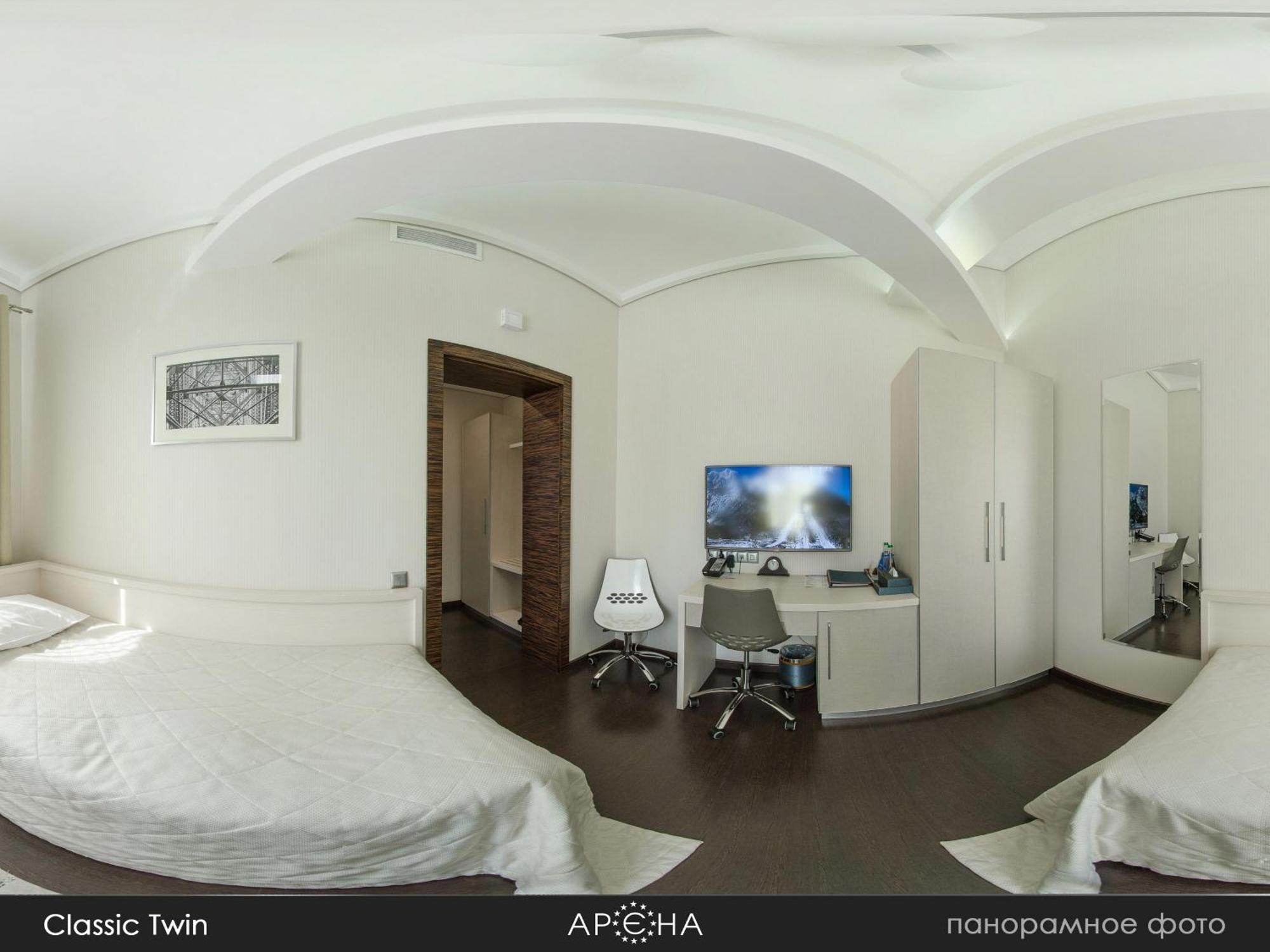 Arena Hotel Khmelʼnytsʼkyy Екстериор снимка