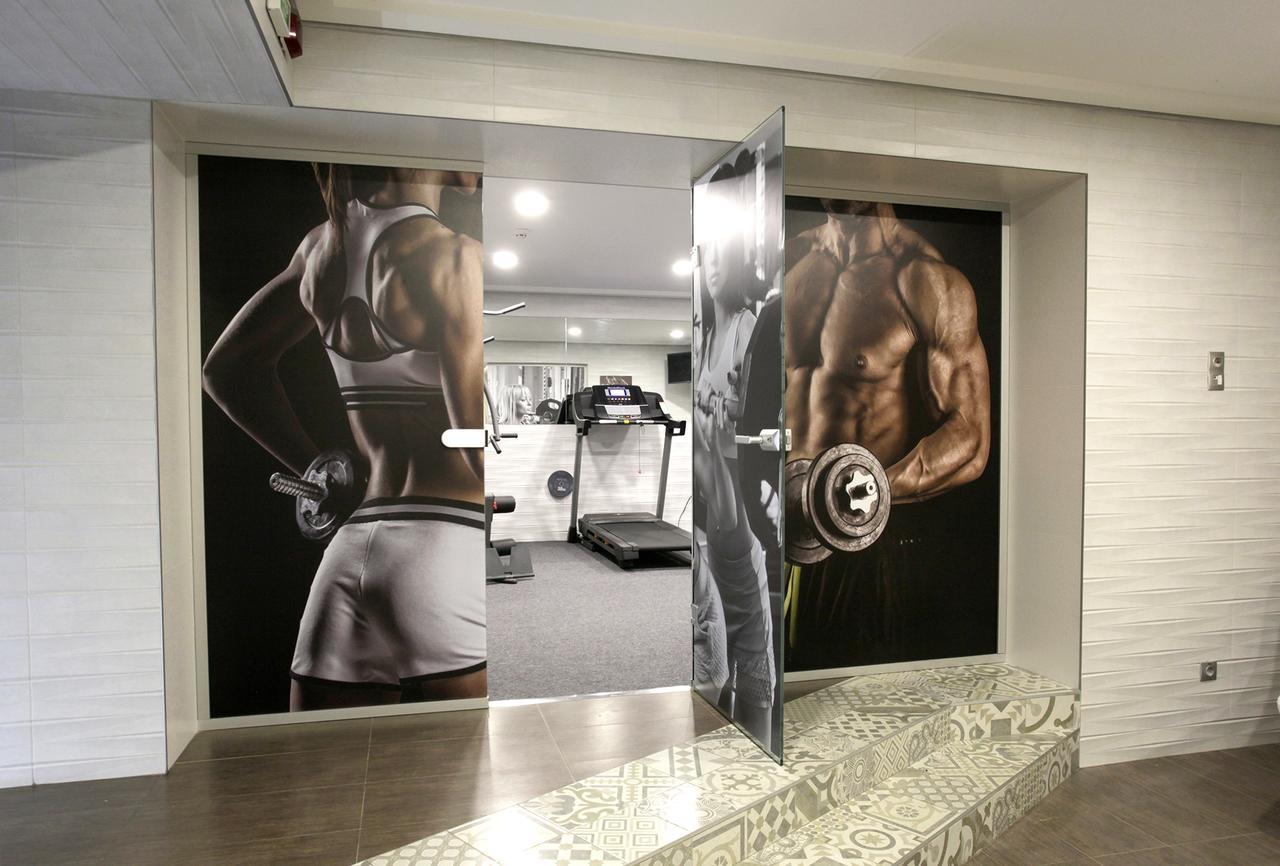 Arena Hotel Khmelʼnytsʼkyy Екстериор снимка
